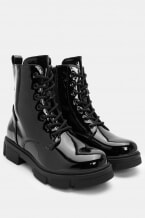 Черно-Лачена кожа