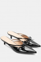 Μαύρο-Λουστρίνι