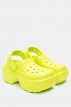 Светло зелено